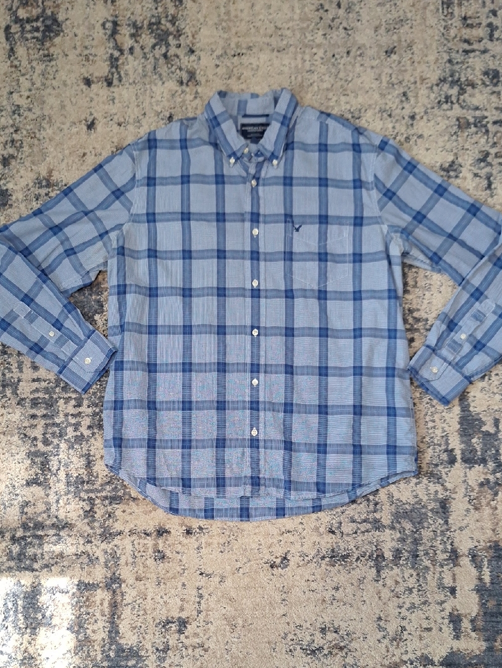 American Eagle Outfitters Men's Light Blue and Navy Plaid Button-Down Shirt